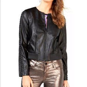 NWT Guess Leather jet black multi Aiken good for S or M